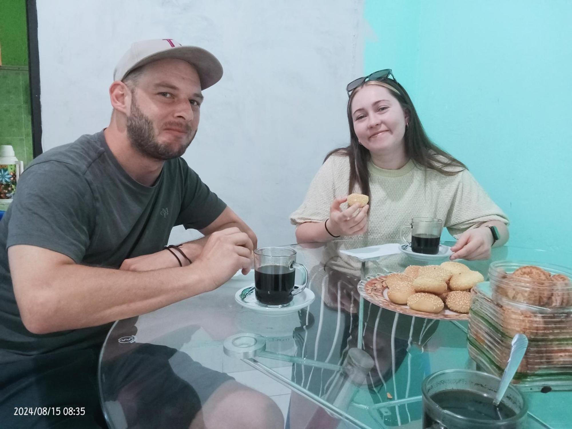Petra Homestay Bangka Leda Рутенг Екстер'єр фото