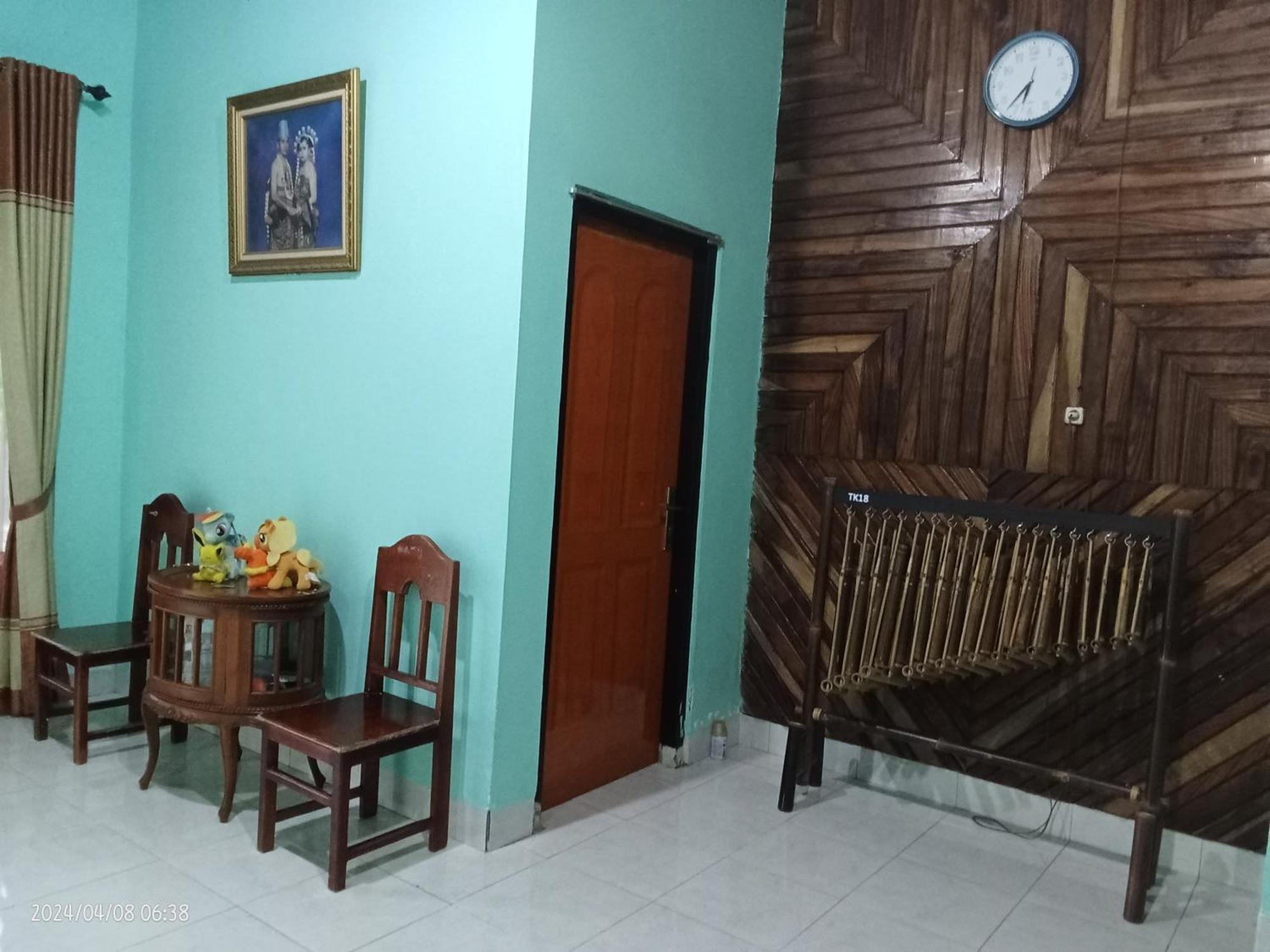 Petra Homestay Bangka Leda Рутенг Екстер'єр фото